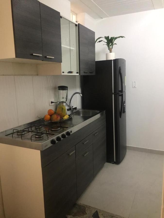 Vip Apartasuites Rosales Medellín Buitenkant foto