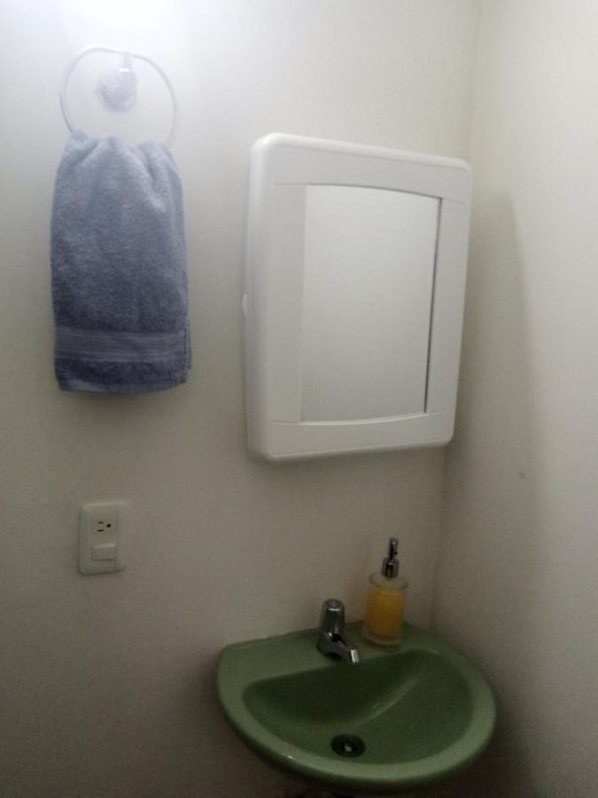 Vip Apartasuites Rosales Medellín Buitenkant foto
