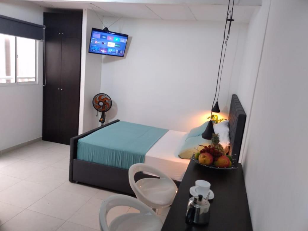 Vip Apartasuites Rosales Medellín Buitenkant foto