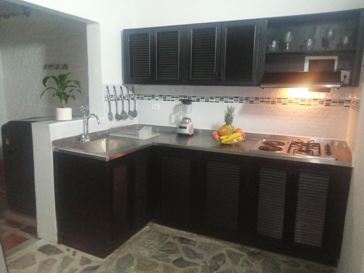 Vip Apartasuites Rosales Medellín Buitenkant foto