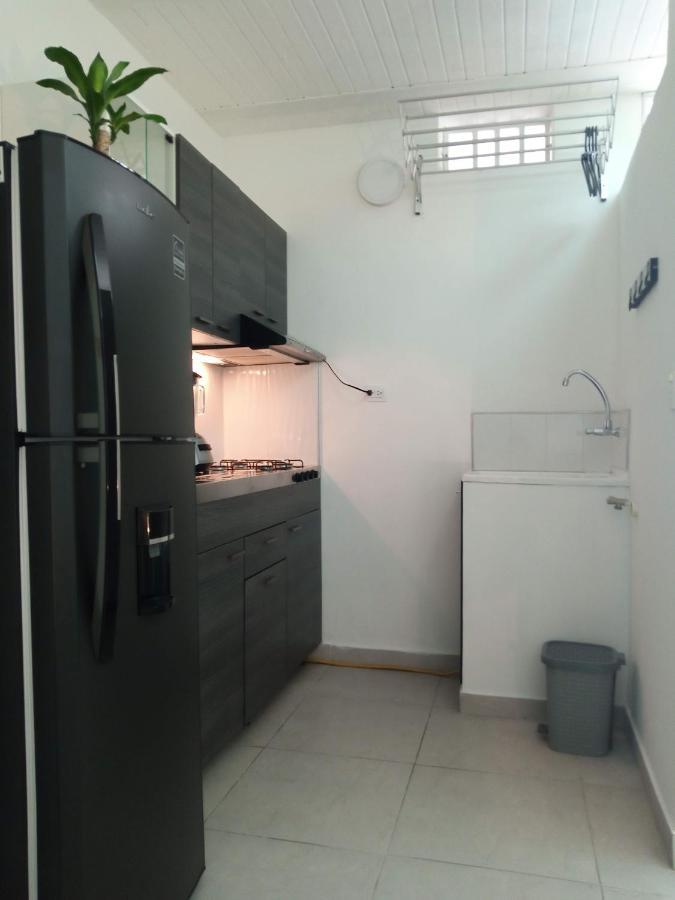 Vip Apartasuites Rosales Medellín Buitenkant foto