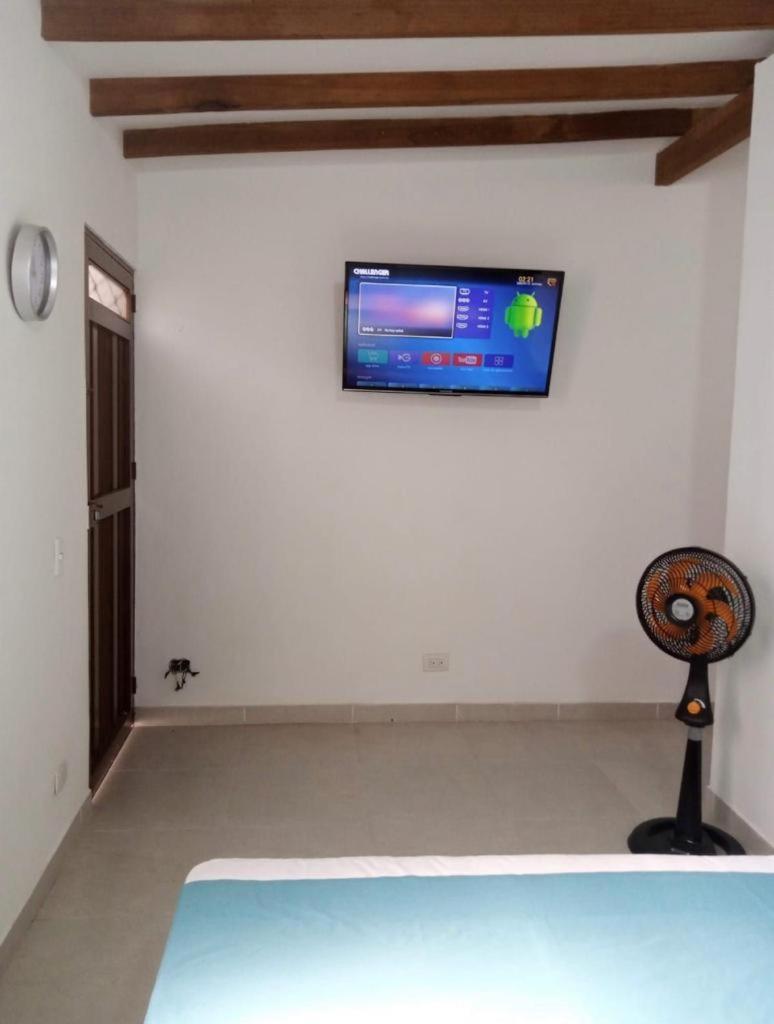 Vip Apartasuites Rosales Medellín Buitenkant foto
