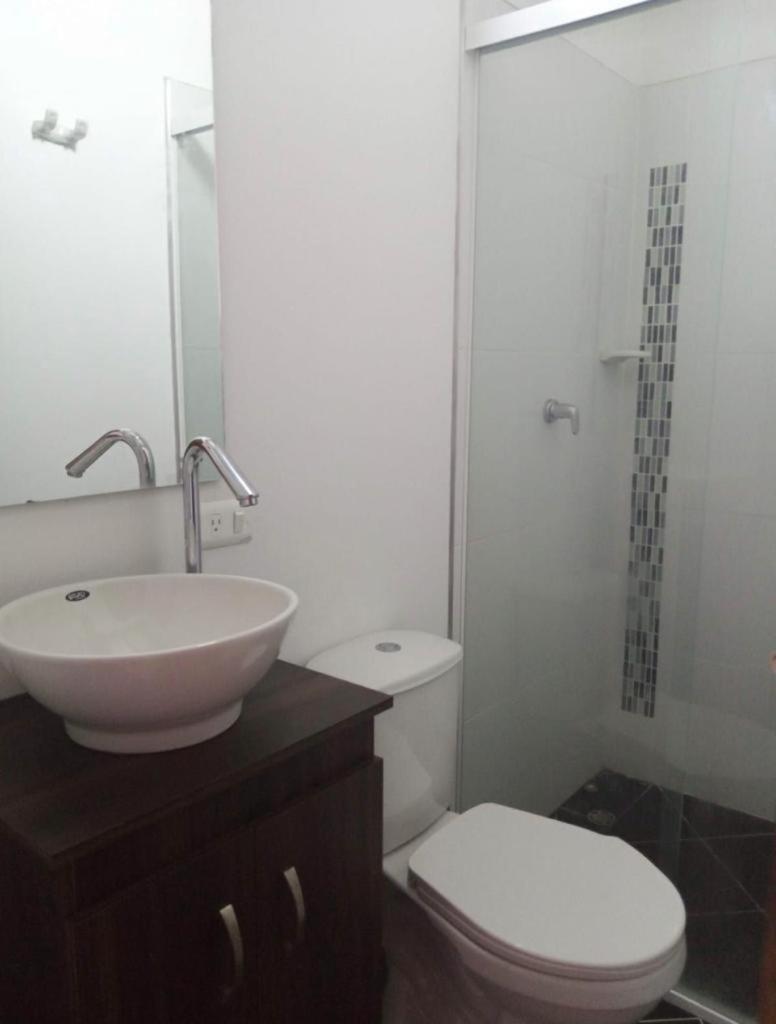 Vip Apartasuites Rosales Medellín Buitenkant foto