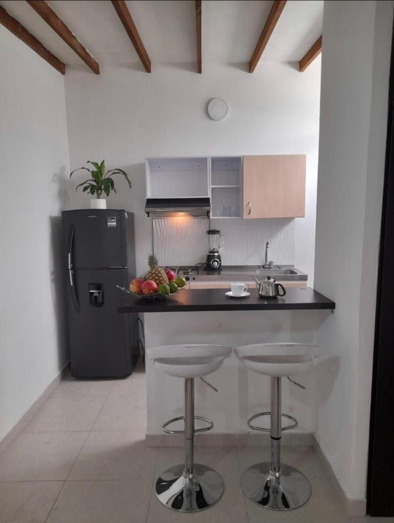 Vip Apartasuites Rosales Medellín Buitenkant foto