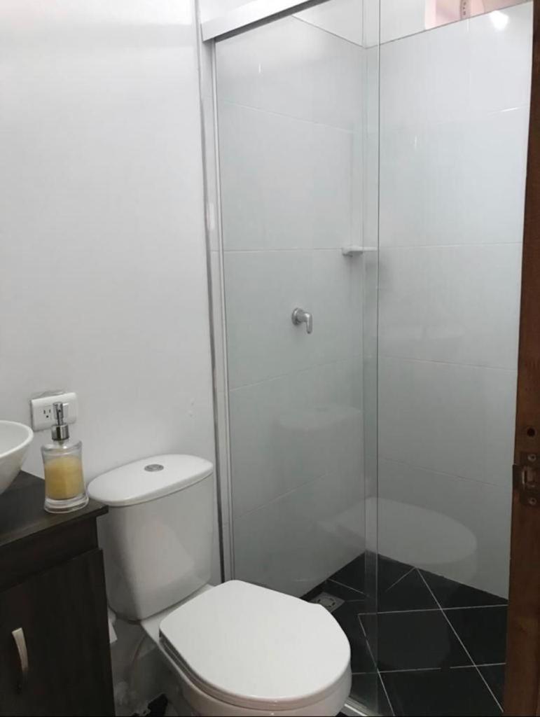 Vip Apartasuites Rosales Medellín Buitenkant foto