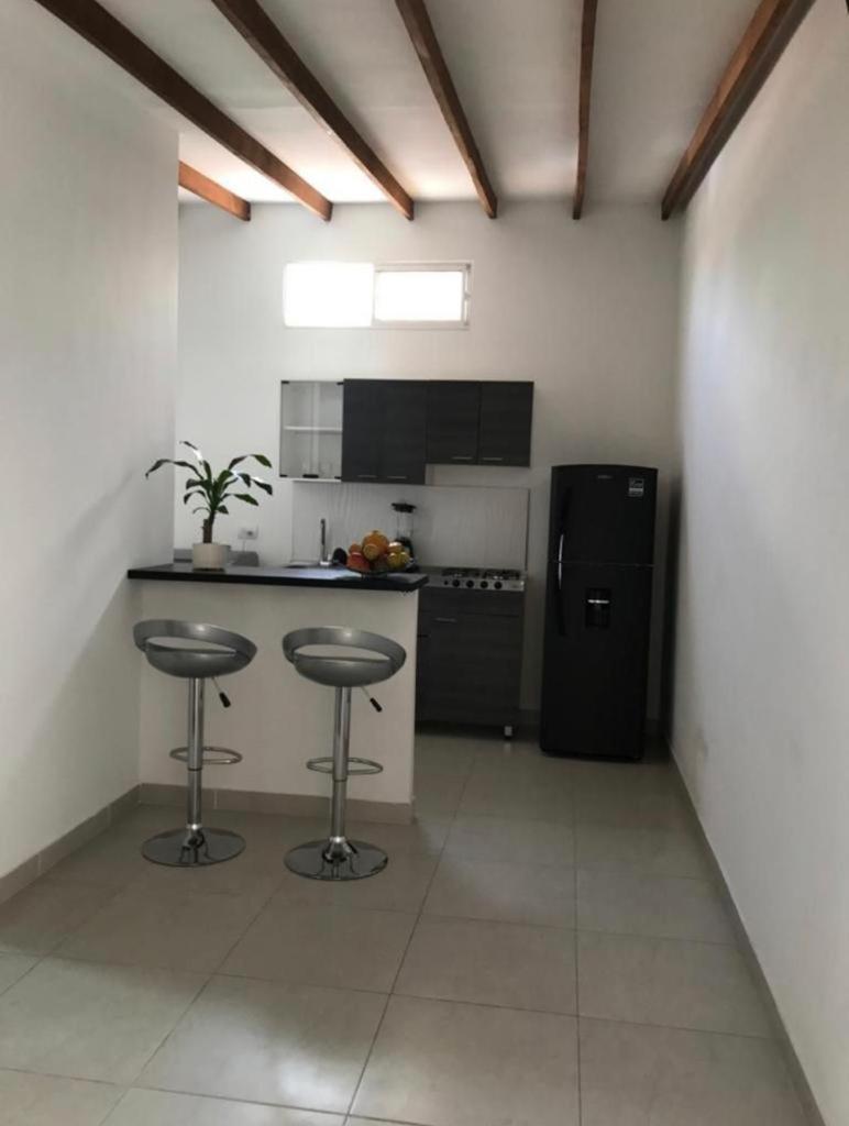 Vip Apartasuites Rosales Medellín Buitenkant foto