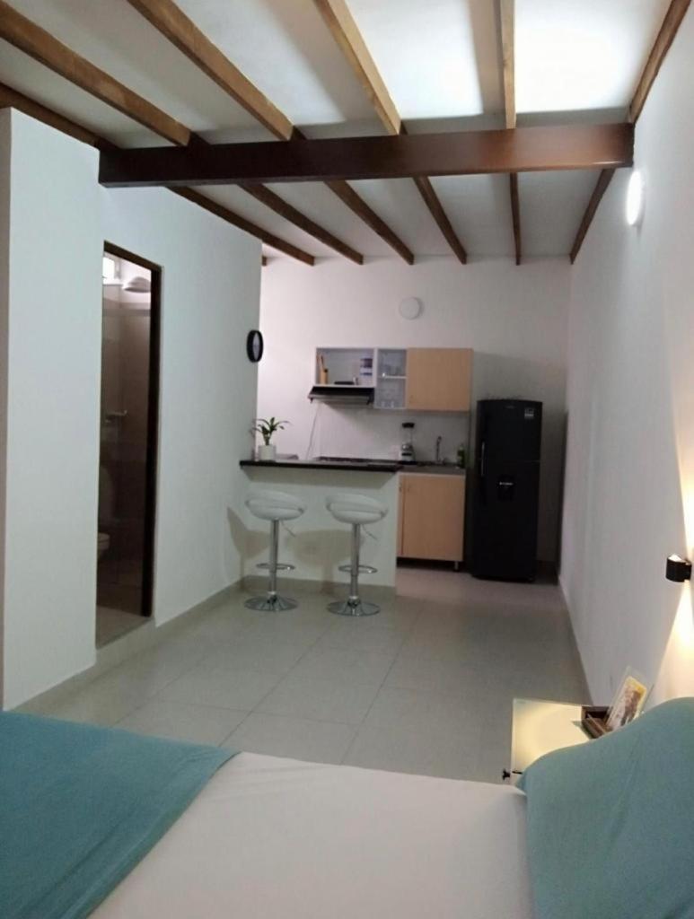 Vip Apartasuites Rosales Medellín Buitenkant foto