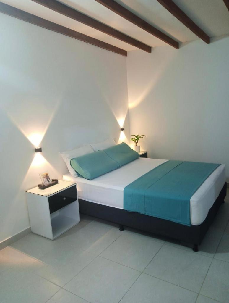 Vip Apartasuites Rosales Medellín Buitenkant foto